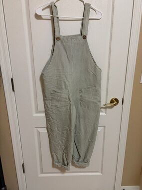 LIKE NEW! Women's Venti6 Sage Wrinkle Distressed Overalls - One Size